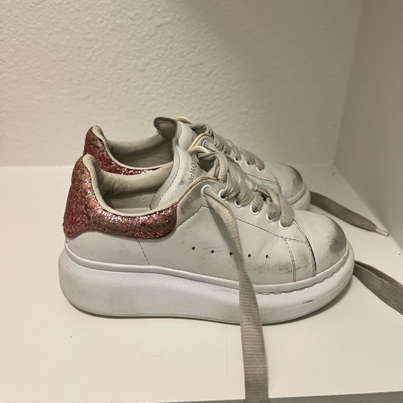 Alexander McQueen pink glitter sneakers - Picture 3 of 7